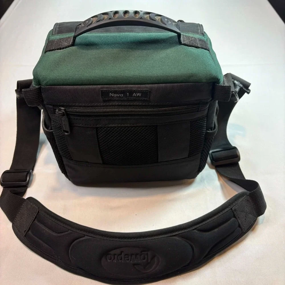 Panasonic Palmcorder MiniDV Camcorder Kit 20x Zoom Vintage Y2K Tested Bag Charge